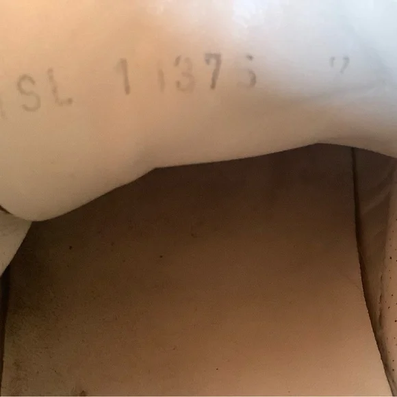 Salvatore Ferragamo Black Leather Laser-cut Sneakers Women’s Sz 7 - Picture 11 of 12